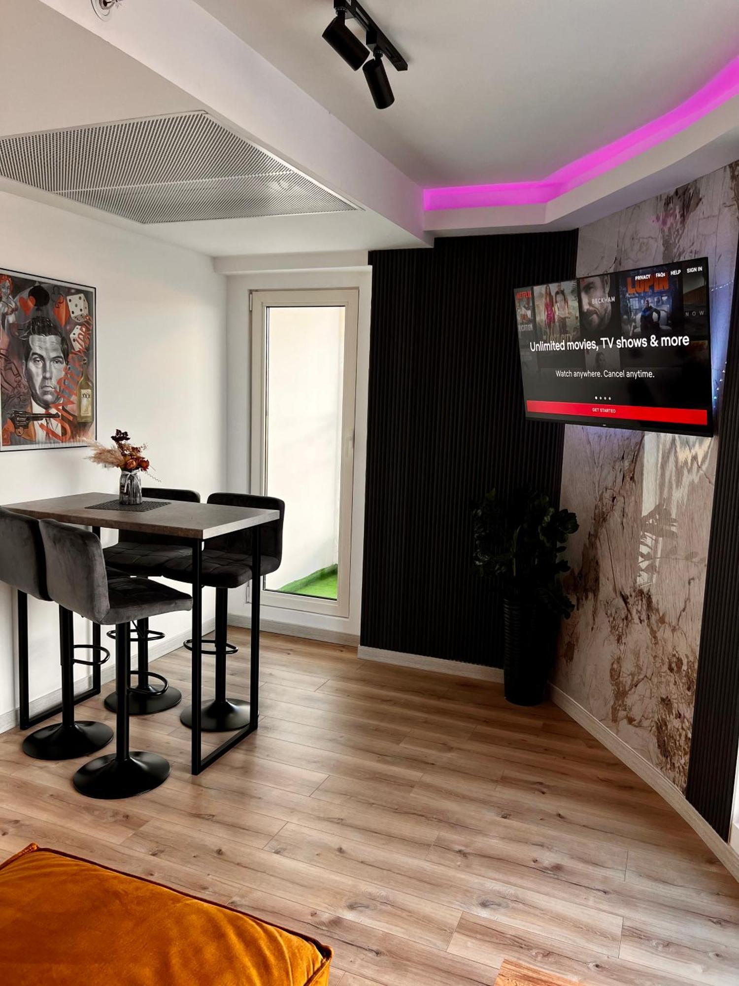 Alfred Sky Smart Apartment 29Th Spa Included Skopje Ngoại thất bức ảnh